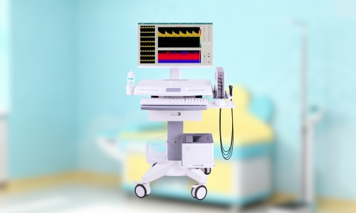 超声科进行经颅及颈部血管检测