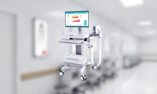 体检中心使用超声骨密度仪进行体检